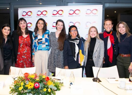 Poniendo Valor Talento Femenino Ciencia Mujeres Avenir Comision Joven