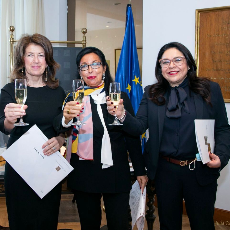 Nombramiento Socios Honor Embajadores Mujeres Avenir
