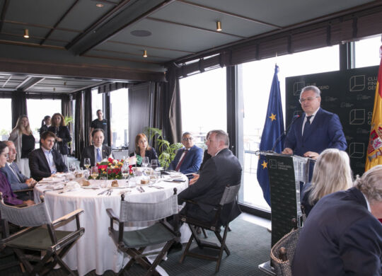 Almuerzo Nombramiento Socios de honor Genova